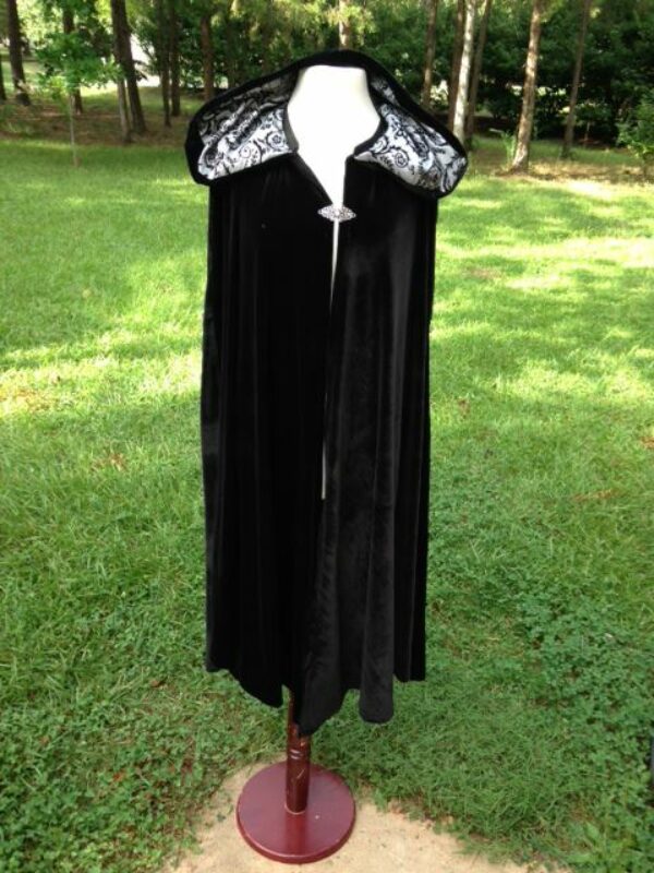 Black_Velvet_Cape_with_taffeta_liner__72150