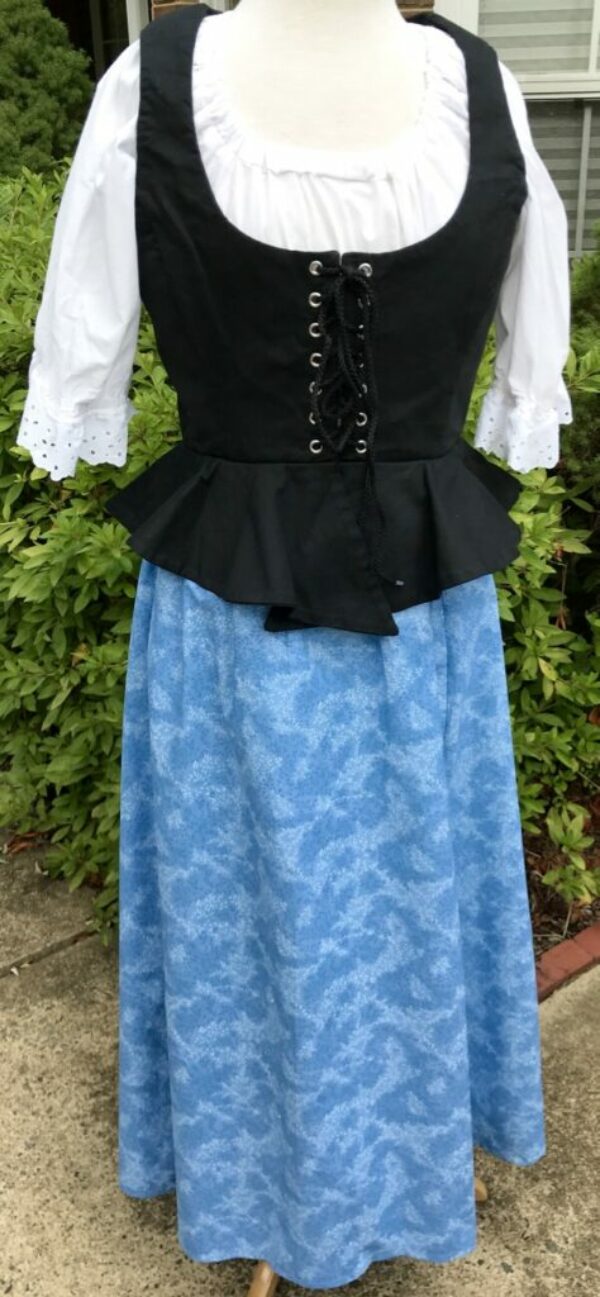 Light Blue Skirt with a leaf design, Medium - Image 2