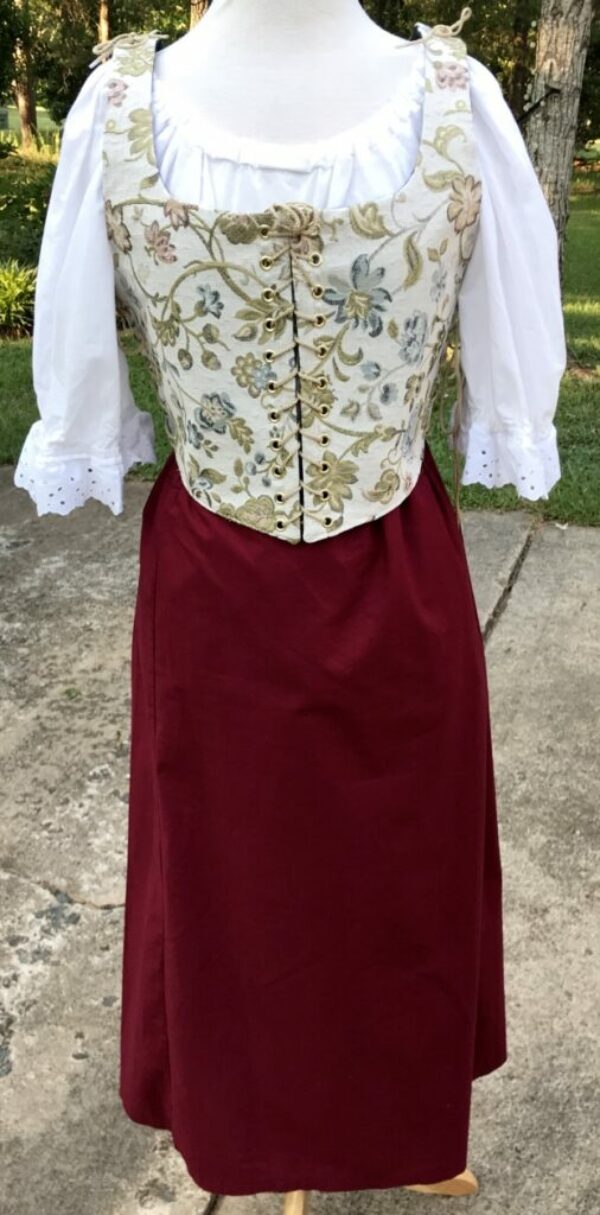 Cotton skirt in Burgandy, Medium to Large - Image 2